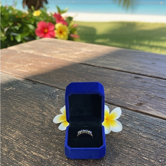 14k Gold Tanzanites and Diamond Ring